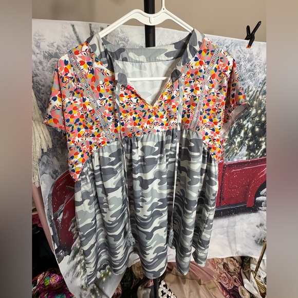 None Tops - Mixed Print Camouflage Floral Boho Top. Size Large/XL